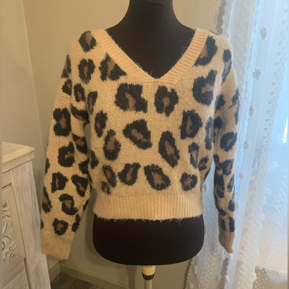 Pink brand sweater